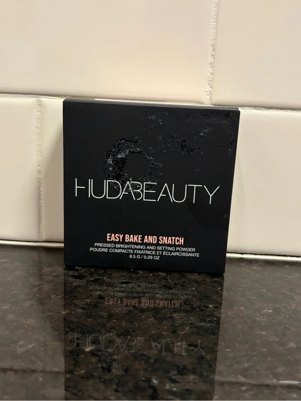 Huda Beauty - Easy Bake Loose Baking & Setting Powder (Cherry Blossom Cake)